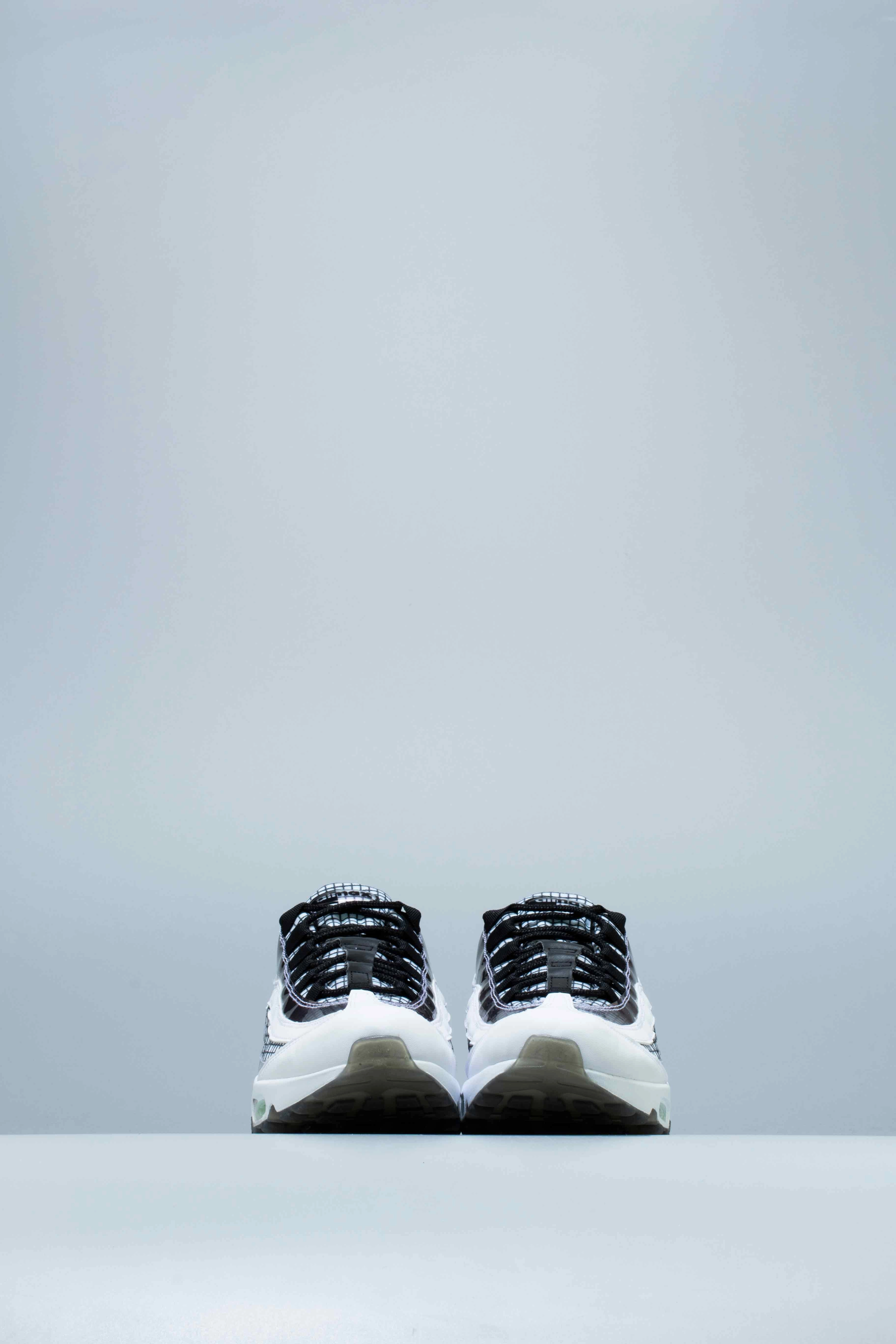 Air Max 95 Grid Pack Mens Shoe - White/Black/Blue Glaze/Lime Blast