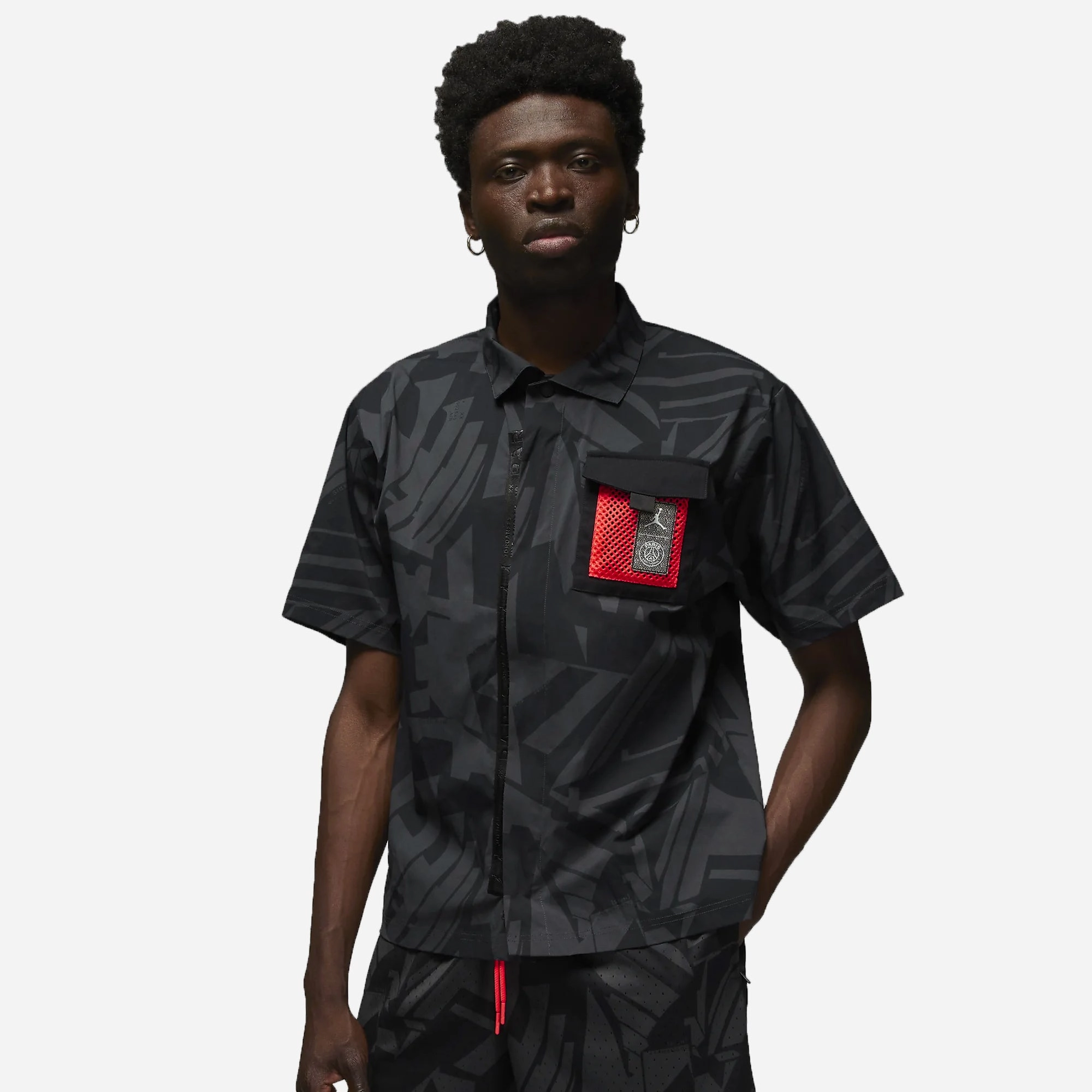 Jordan | PARIS SAINT-GERMAIN  { BLACK/DARK SMOKE GREY