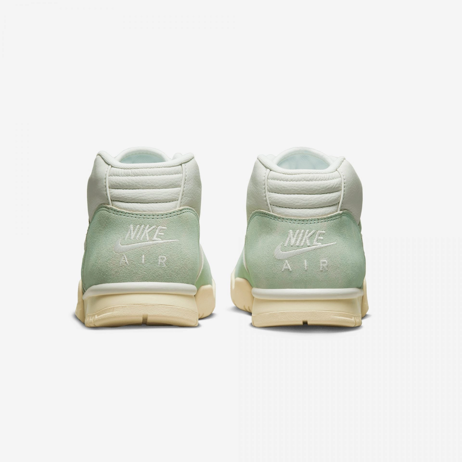 Nike | AIR TRAINER 1  { ENAMEL GREEN