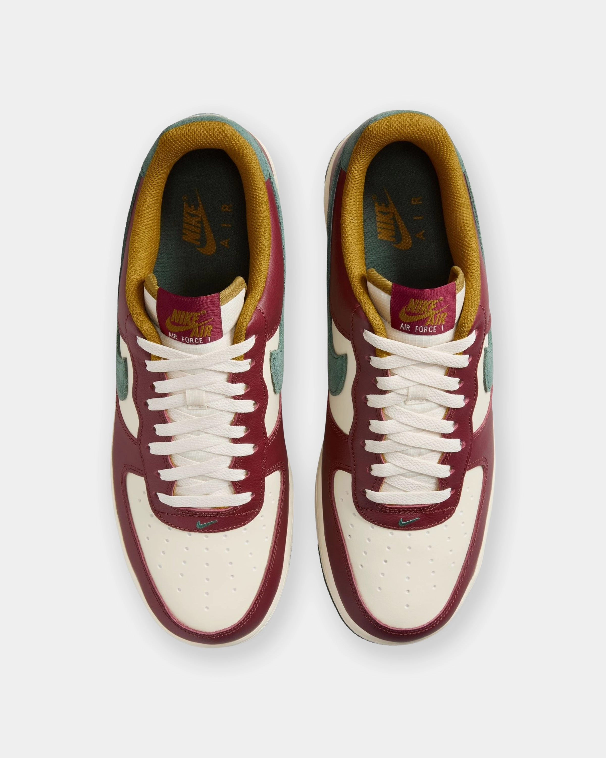NIKE AIR FORCE 1 '07 LV8 - COCONUTMILK/ VINTAGEGREEN