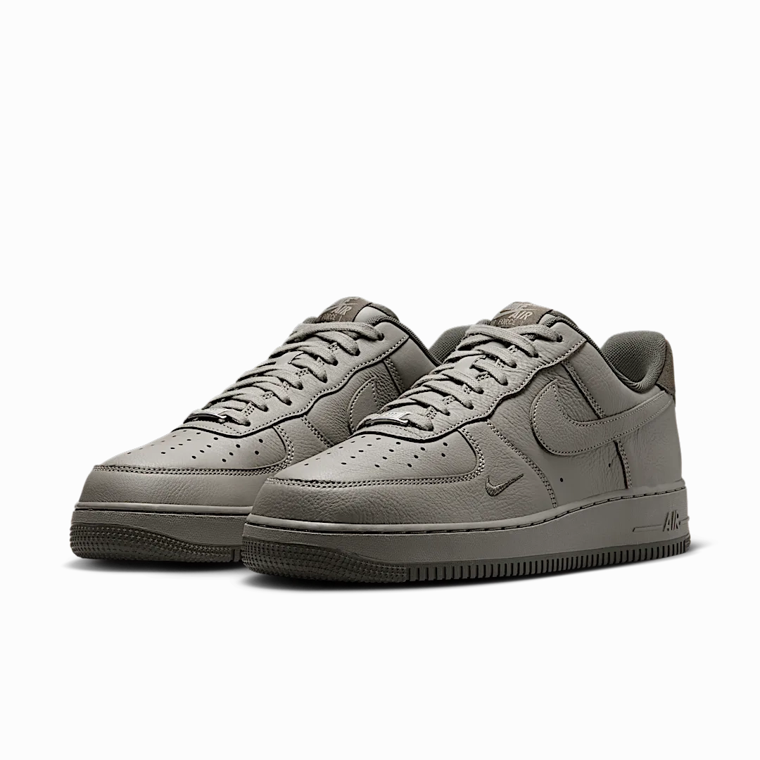 Nike Air Force 1 Low '07 LV8 Light Army Cargo Khaki