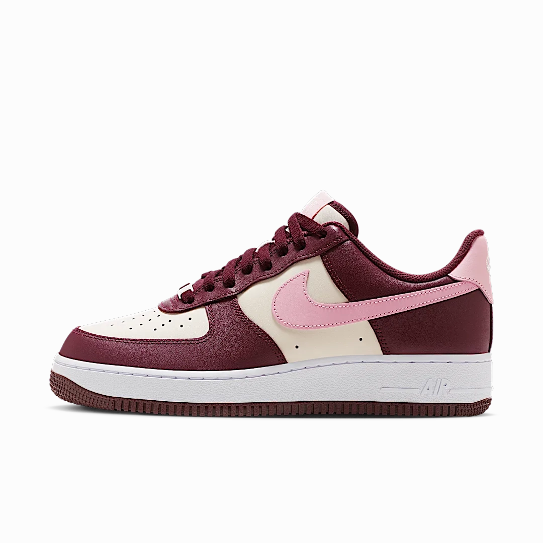 Nike Air Force 1 Low '07 Valentine's Day (2023)