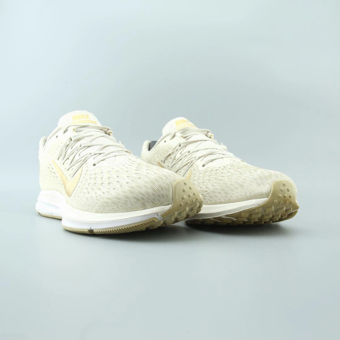 NIKE AIR ZOOM WINFLO 5