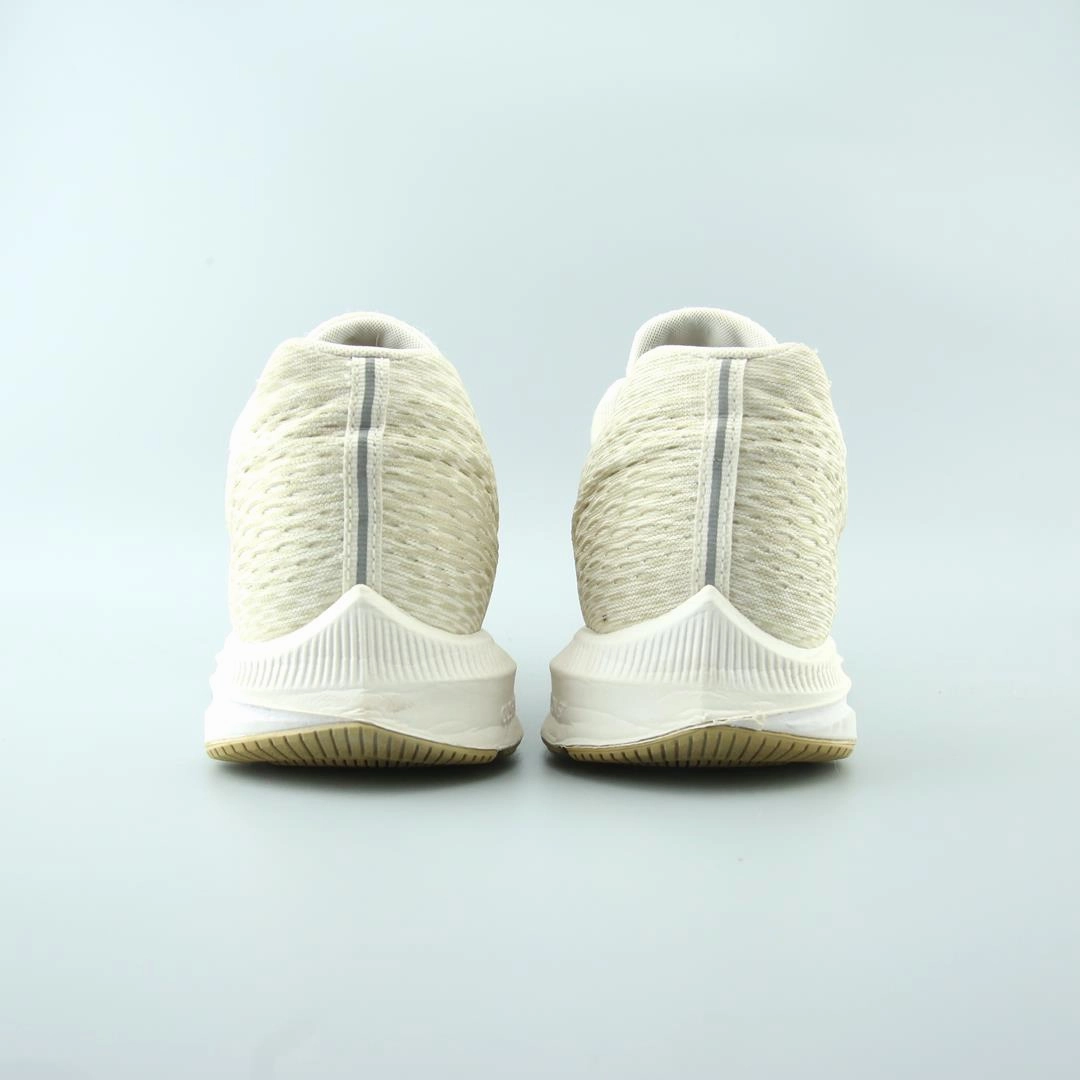 NIKE AIR ZOOM WINFLO 5