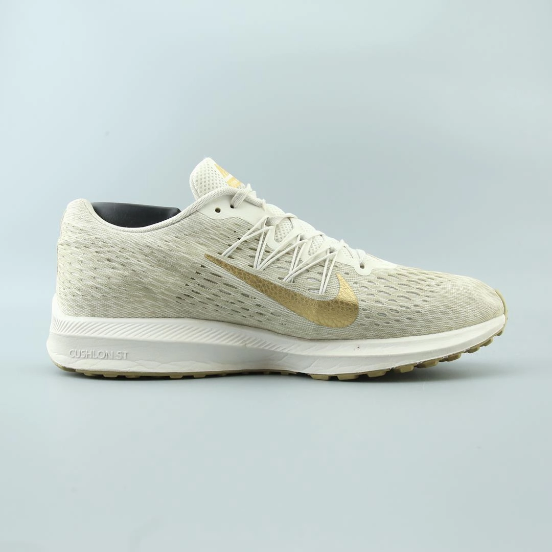 NIKE AIR ZOOM WINFLO 5