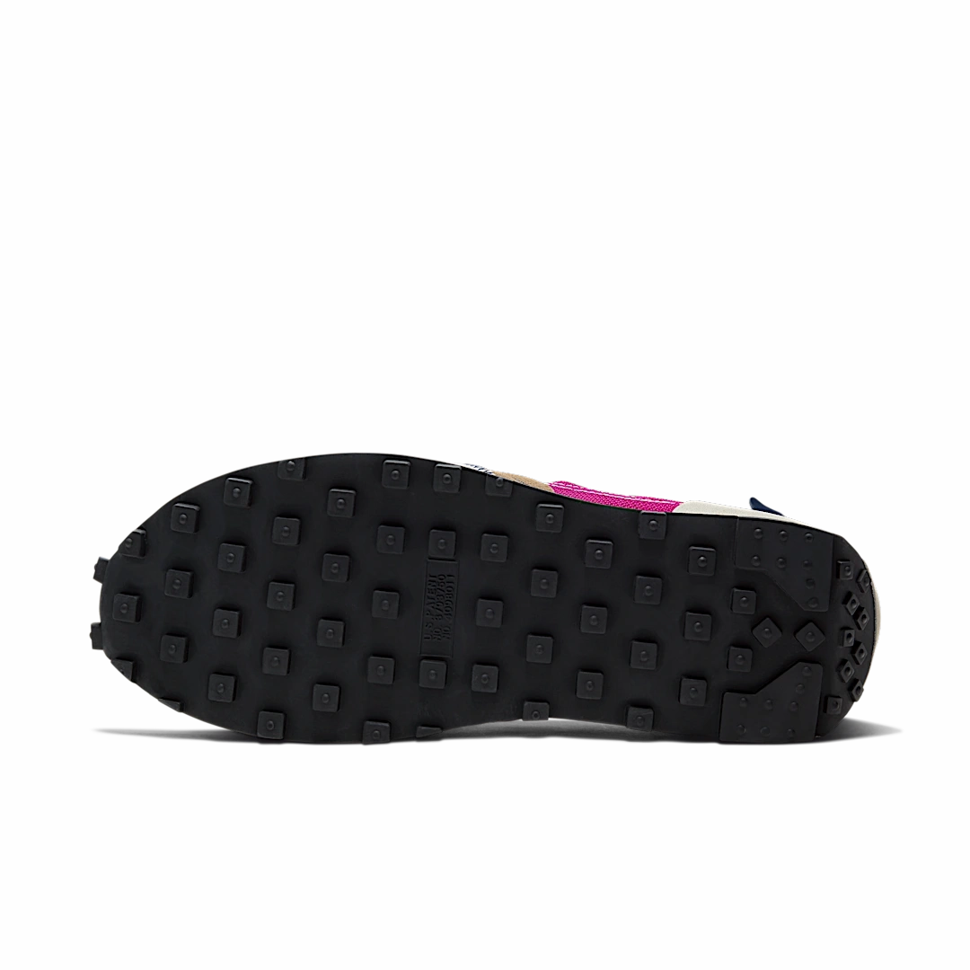 Nike Daybreak Type Cactus Flower
