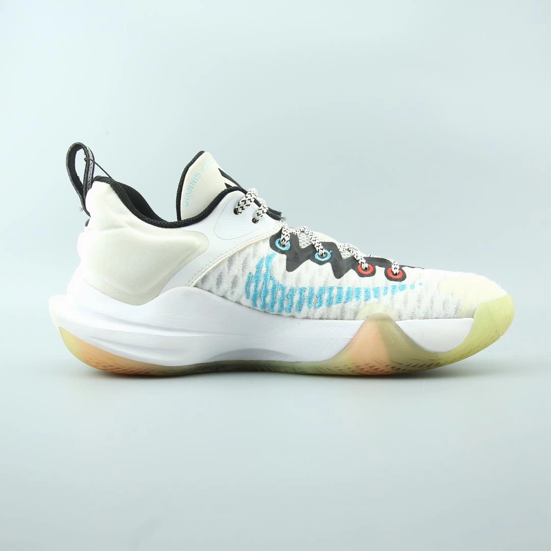 NIKE GIANNIS IMMORTALITY