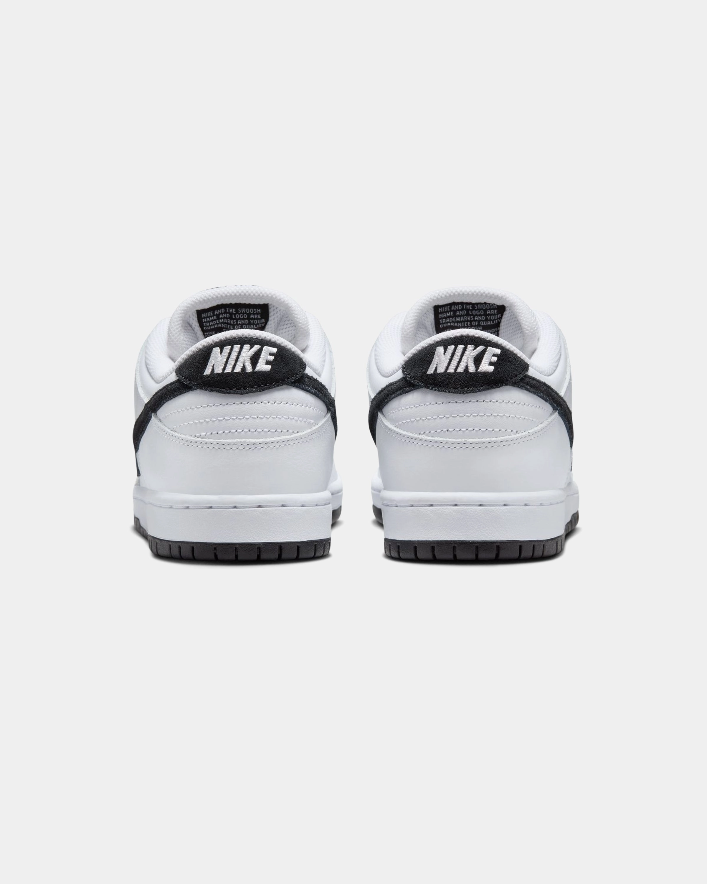 NIKE SB DUNK LOW PRO - WHITE/ BLACK