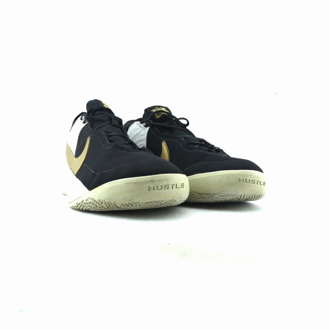 NIKE TEAM HUSTLE D 10