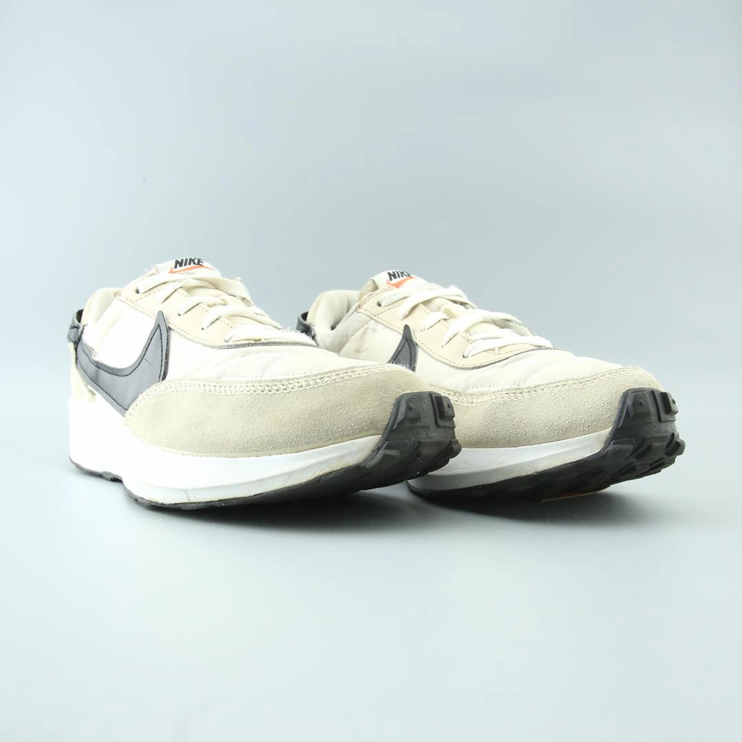 NIKE WAFFLE DEBUT