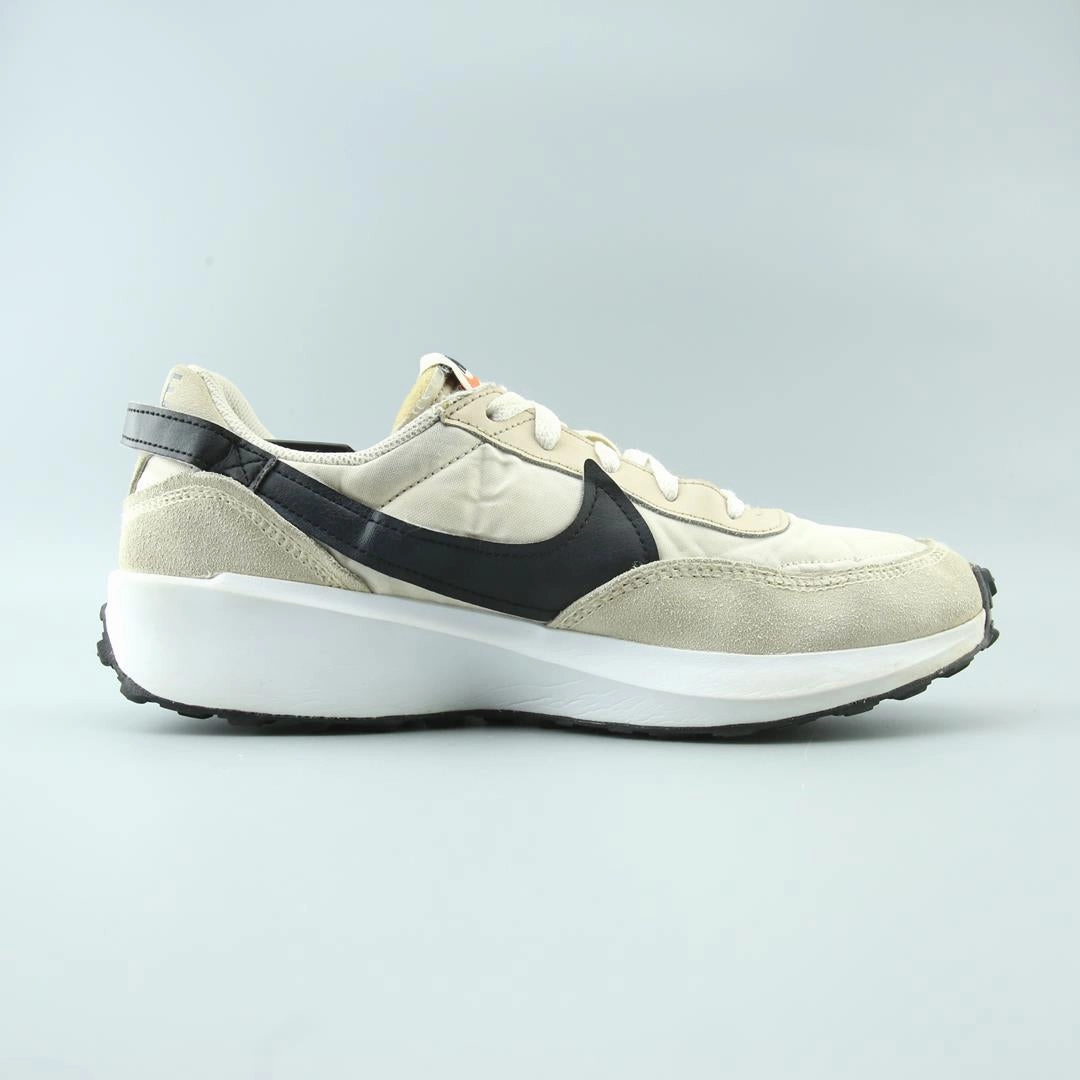 NIKE WAFFLE DEBUT