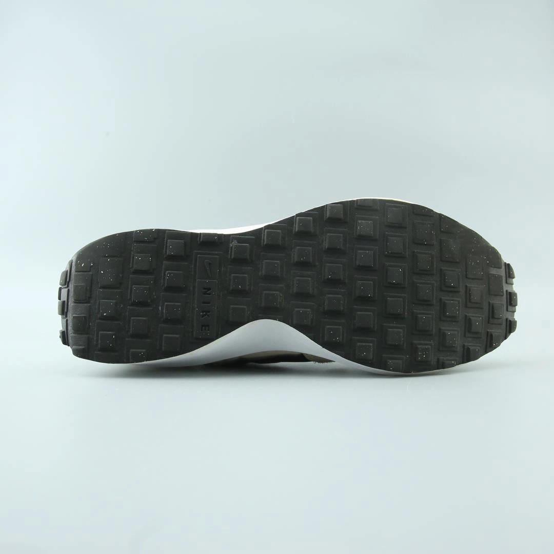 NIKE WAFFLE DEBUT