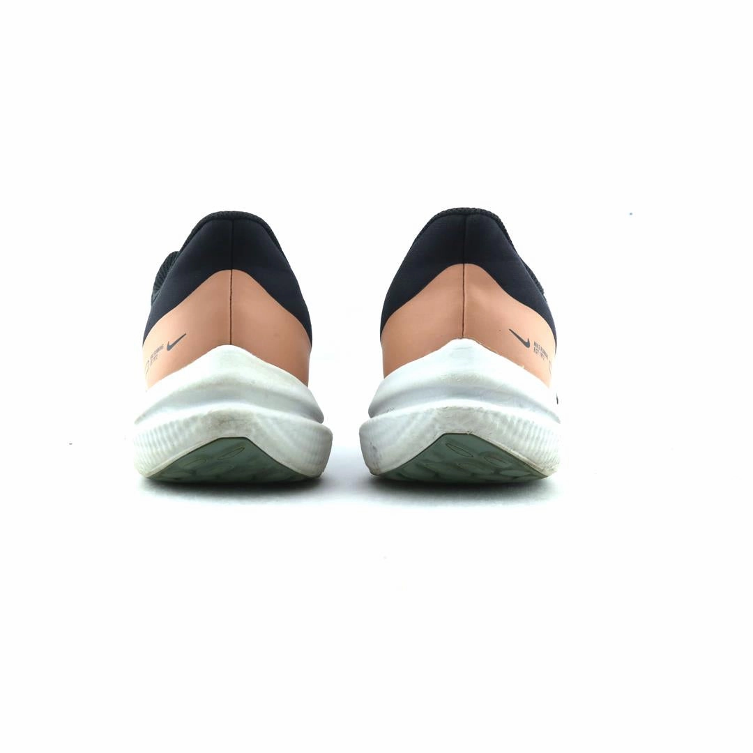 NIKE WINFLO 9