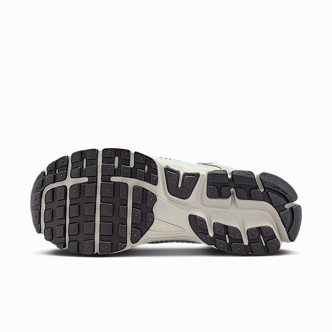 Nike Zoom Vomero 5 Light Silver Chrome