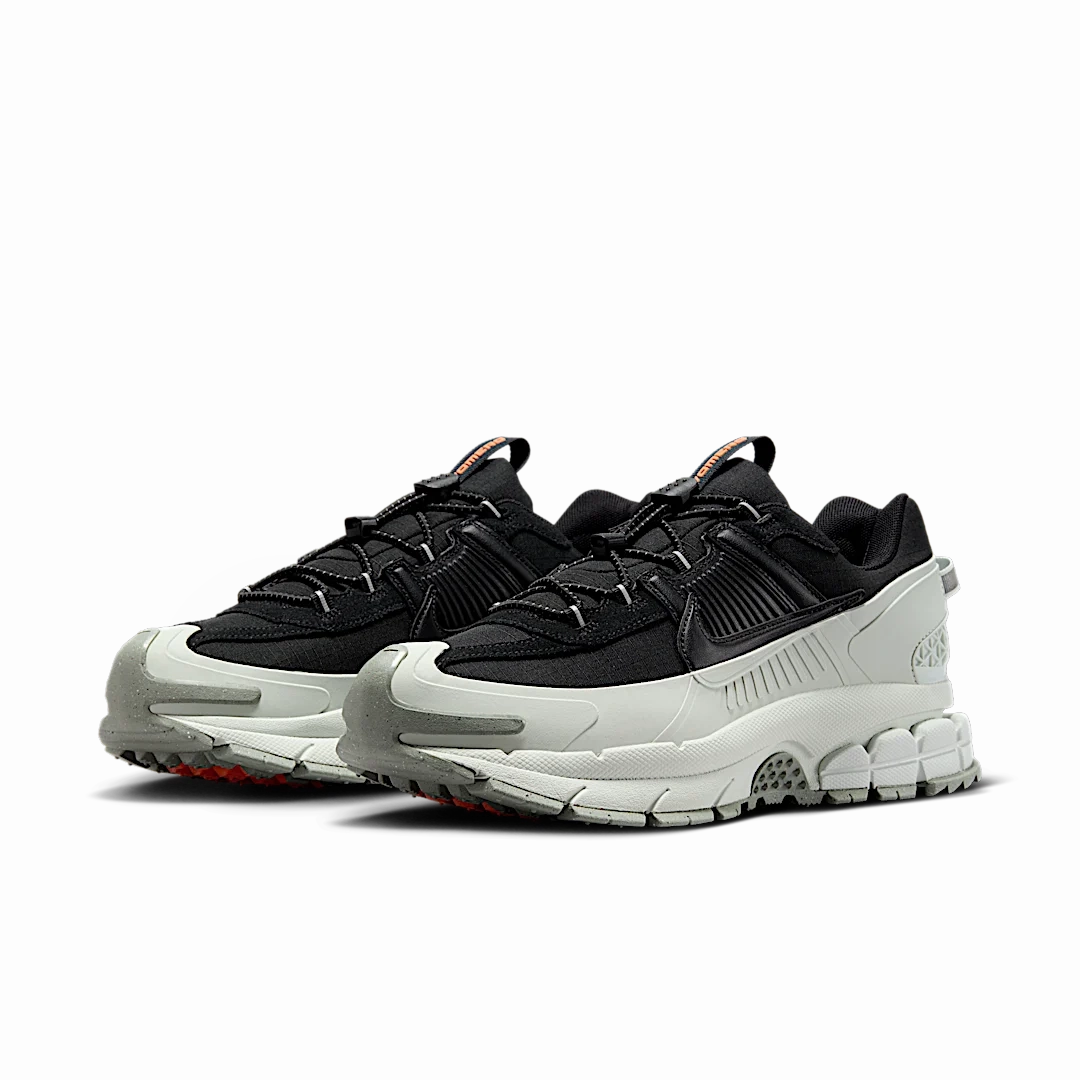 Nike Zoom Vomero 5 Roam Black Light Silver