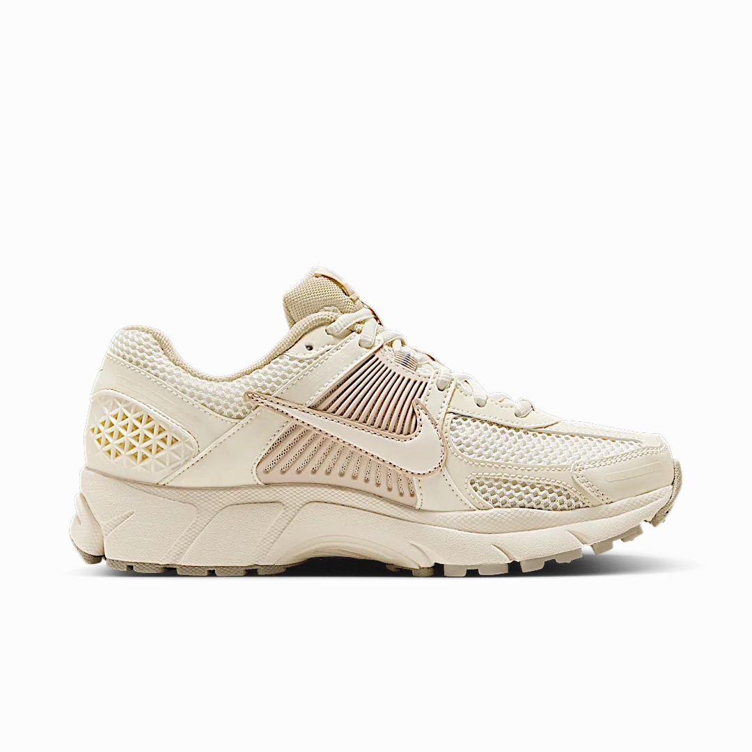 Nike Zoom Vomero 5 Sail Light Orewood Brown