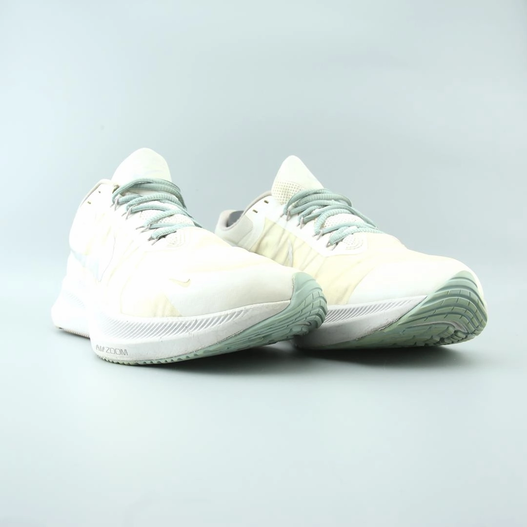 NIKE ZOOM WINFLO 8