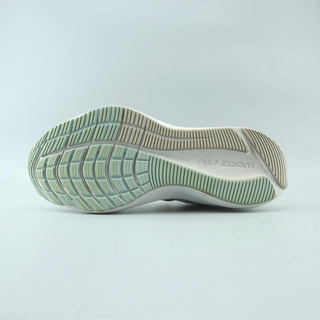 NIKE ZOOM WINFLO 8
