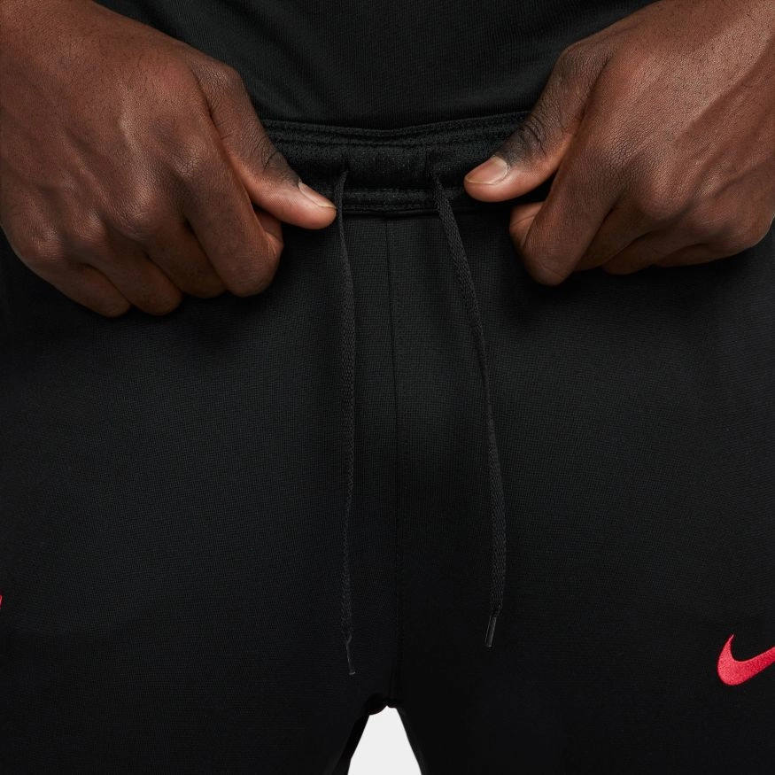 Pantalon d'entrainement Liverpool Strike 2022/2023 - Noir