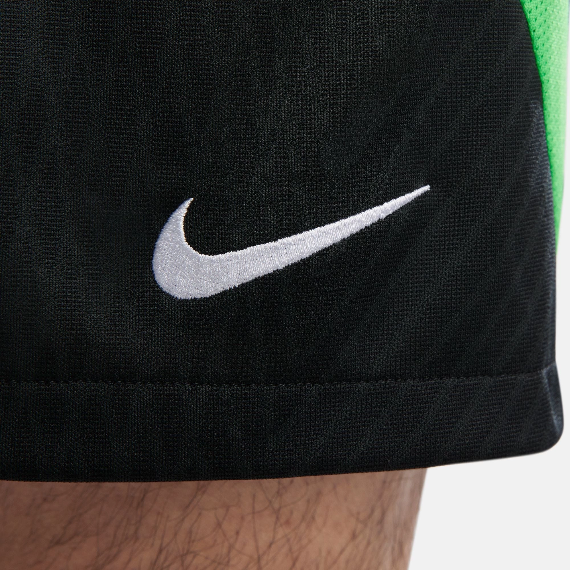 Short d'entrainement Liverpool - Noir/Vert/Blanc