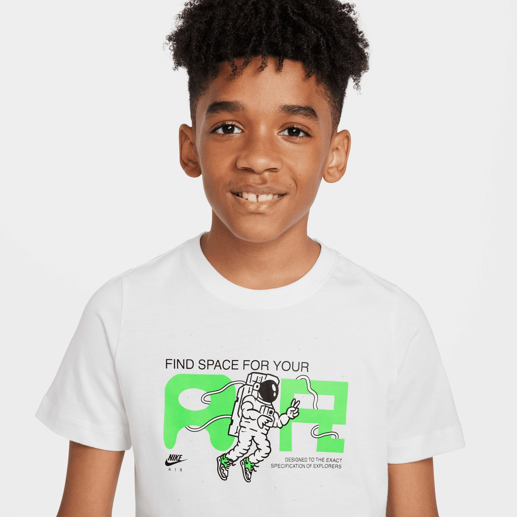 SPORTSWEAR ASTRONAUT טי שרט