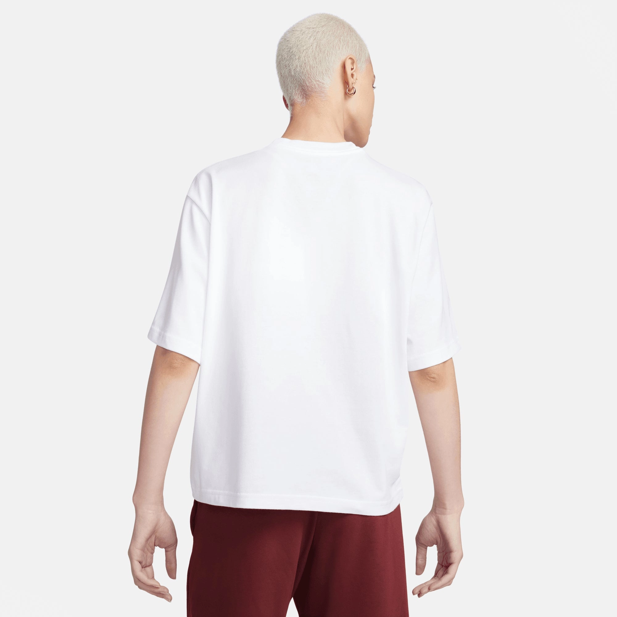 SPORTSWEAR BOXY טי שרט