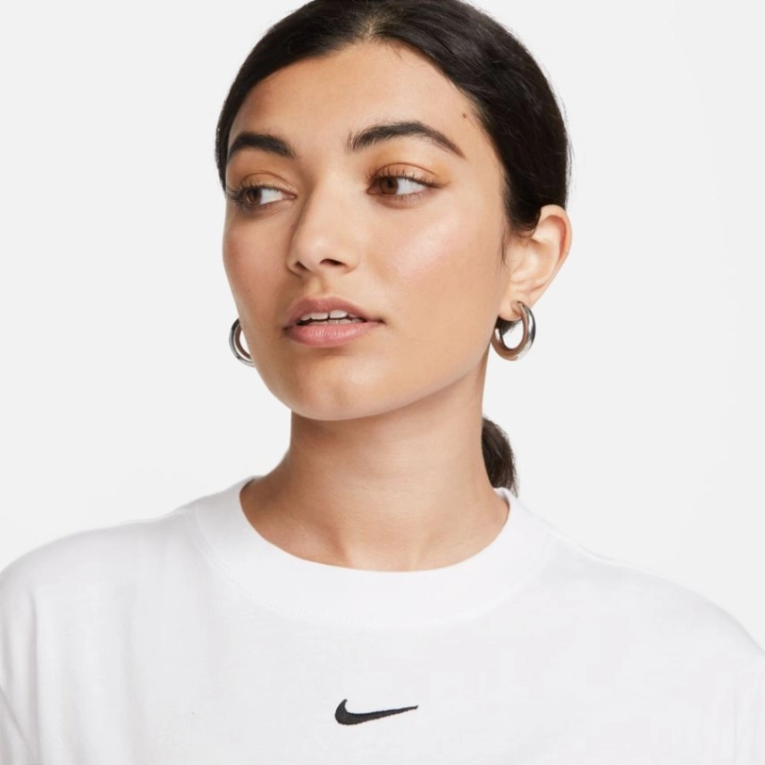 SPORTSWEAR טישירט
