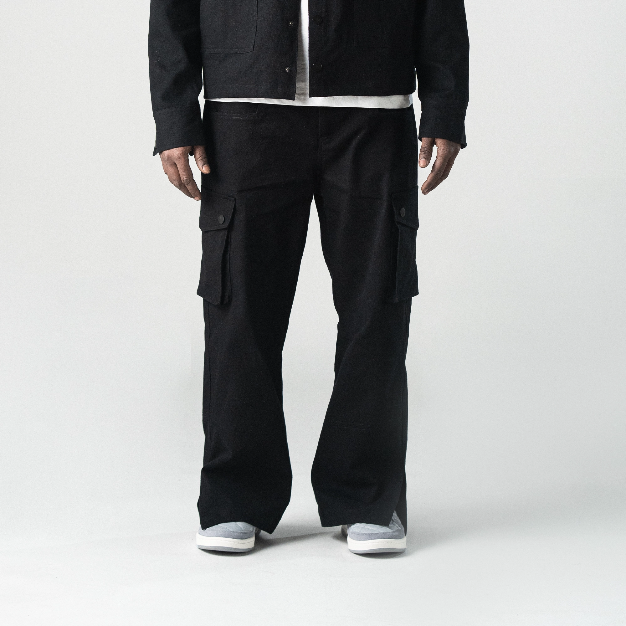 Superkicks | ESSENTIAL CARGO PANTS  { BLACK