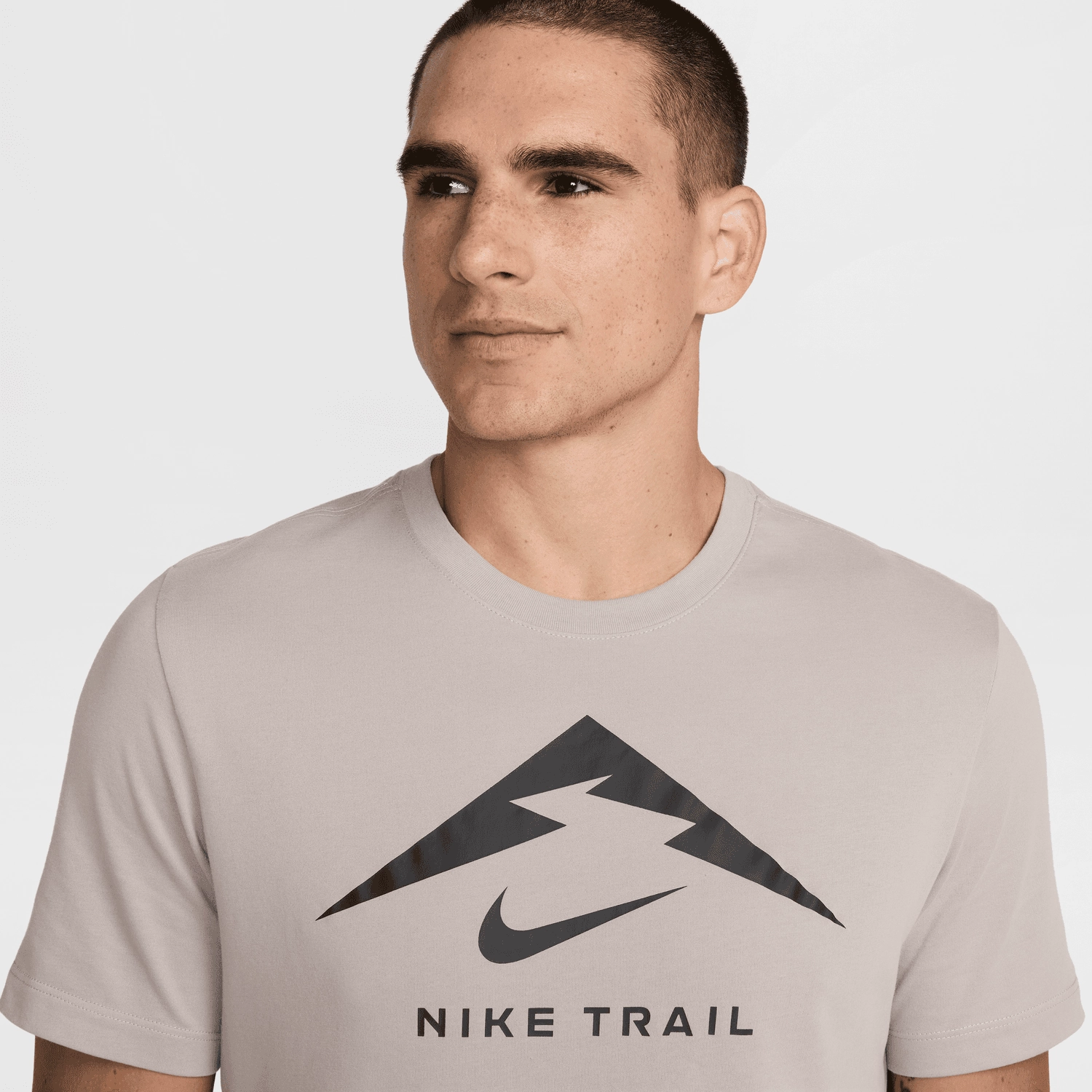 T-shirt Nike Trail - Beige/Noir