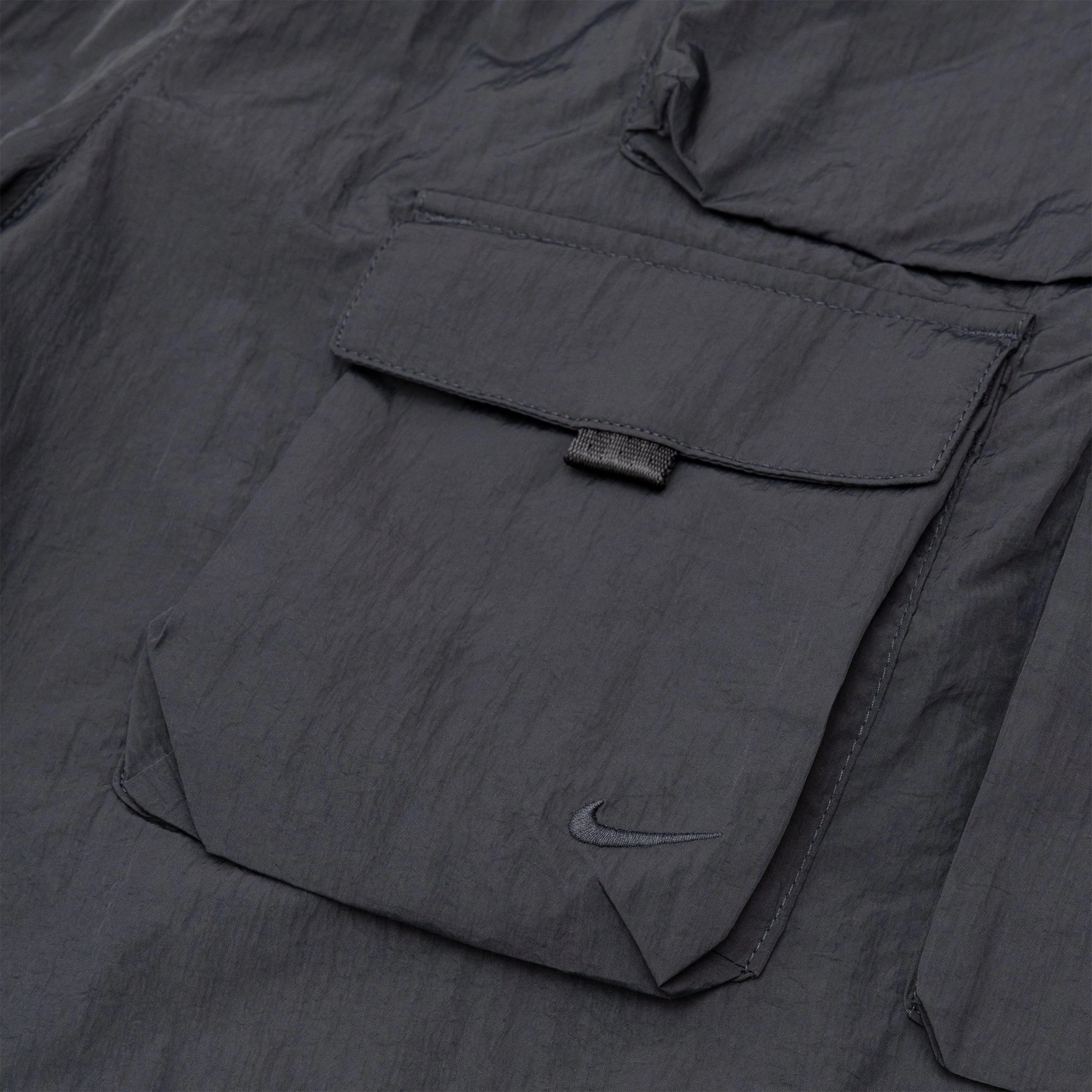 TECH WOVEN CARGO SHORT BLACK