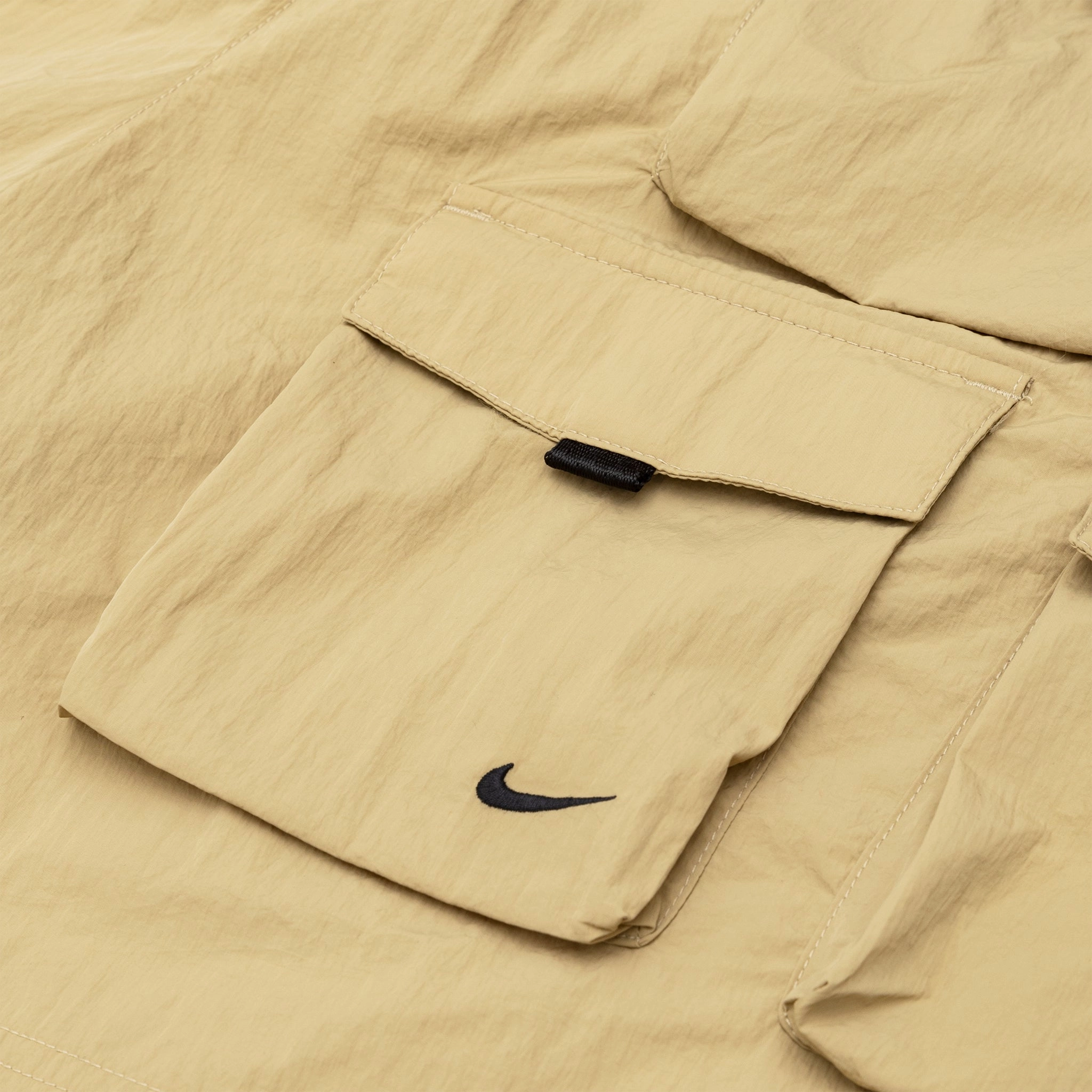 TECH WOVEN CARGO SHORT PARACHUTE BEIGE