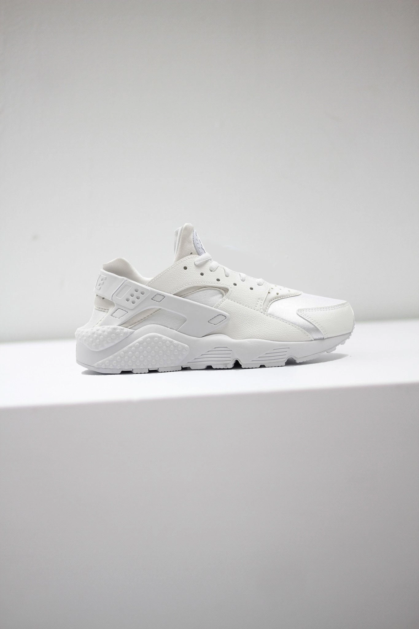 W AIR HUARACHE RUN WHITE