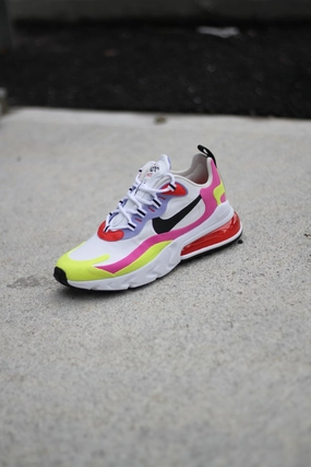 W AIR MAX 270 REACT TRACK RED