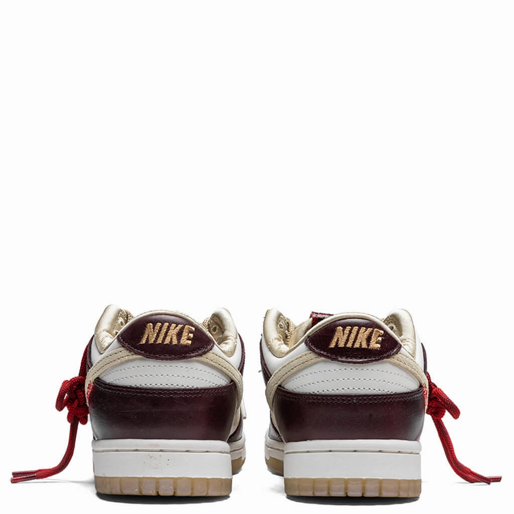 Women's Dunk Low Year Of The Snake - Sail/Team Gold Sail/Burgundy Crush