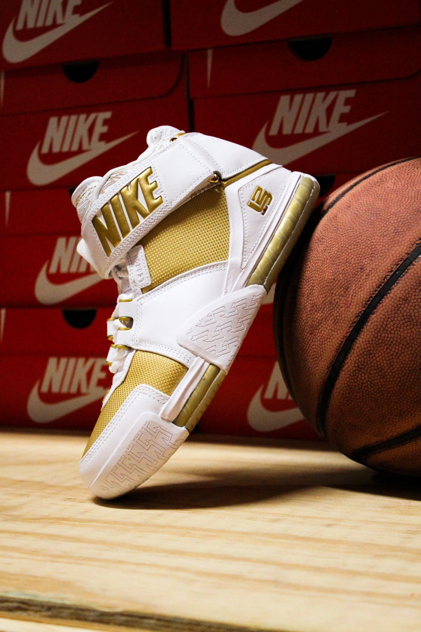 ZOOM LEBRON II QS MACCABI
