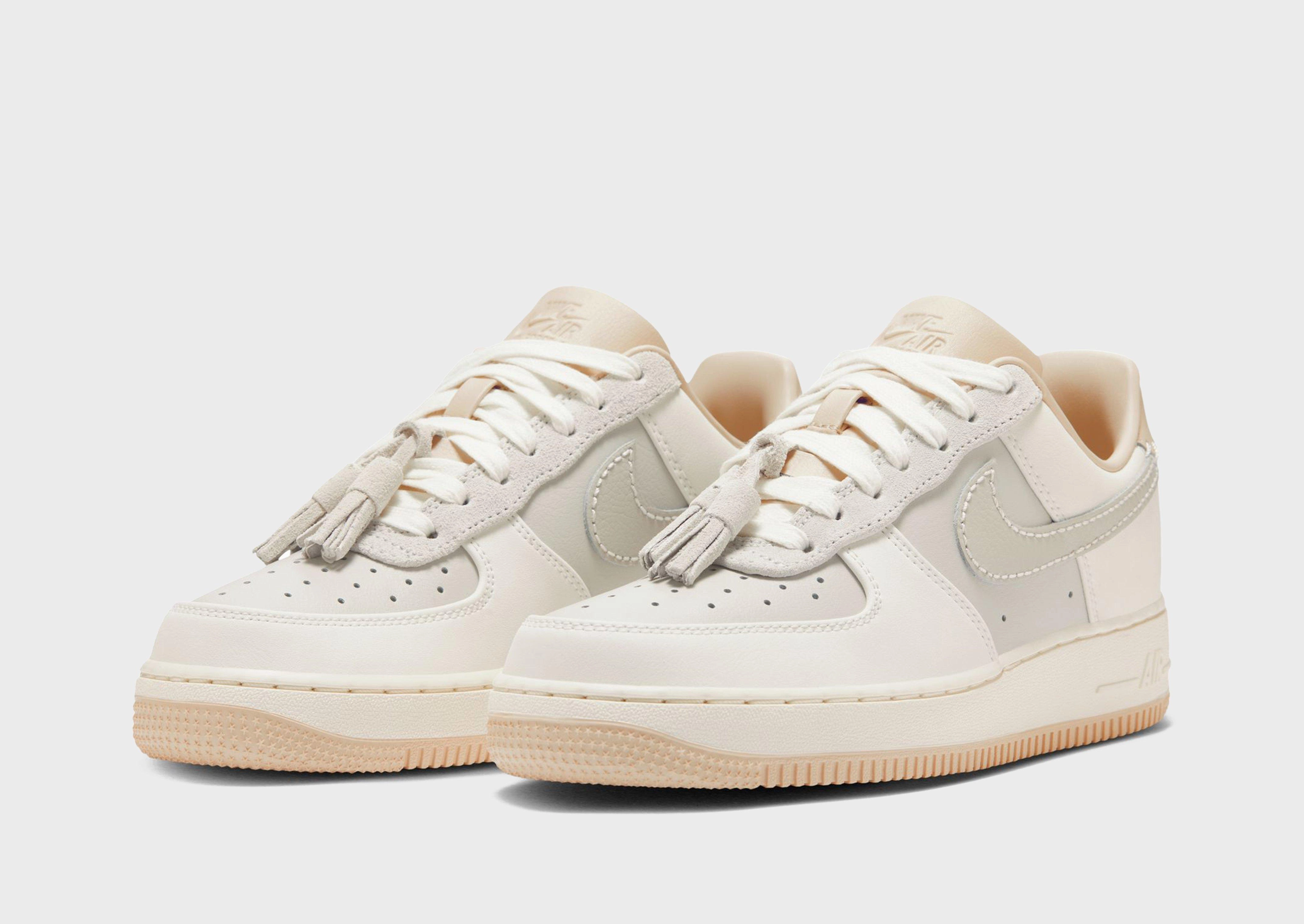 סניקרס Air Force 1 '07 | נשים