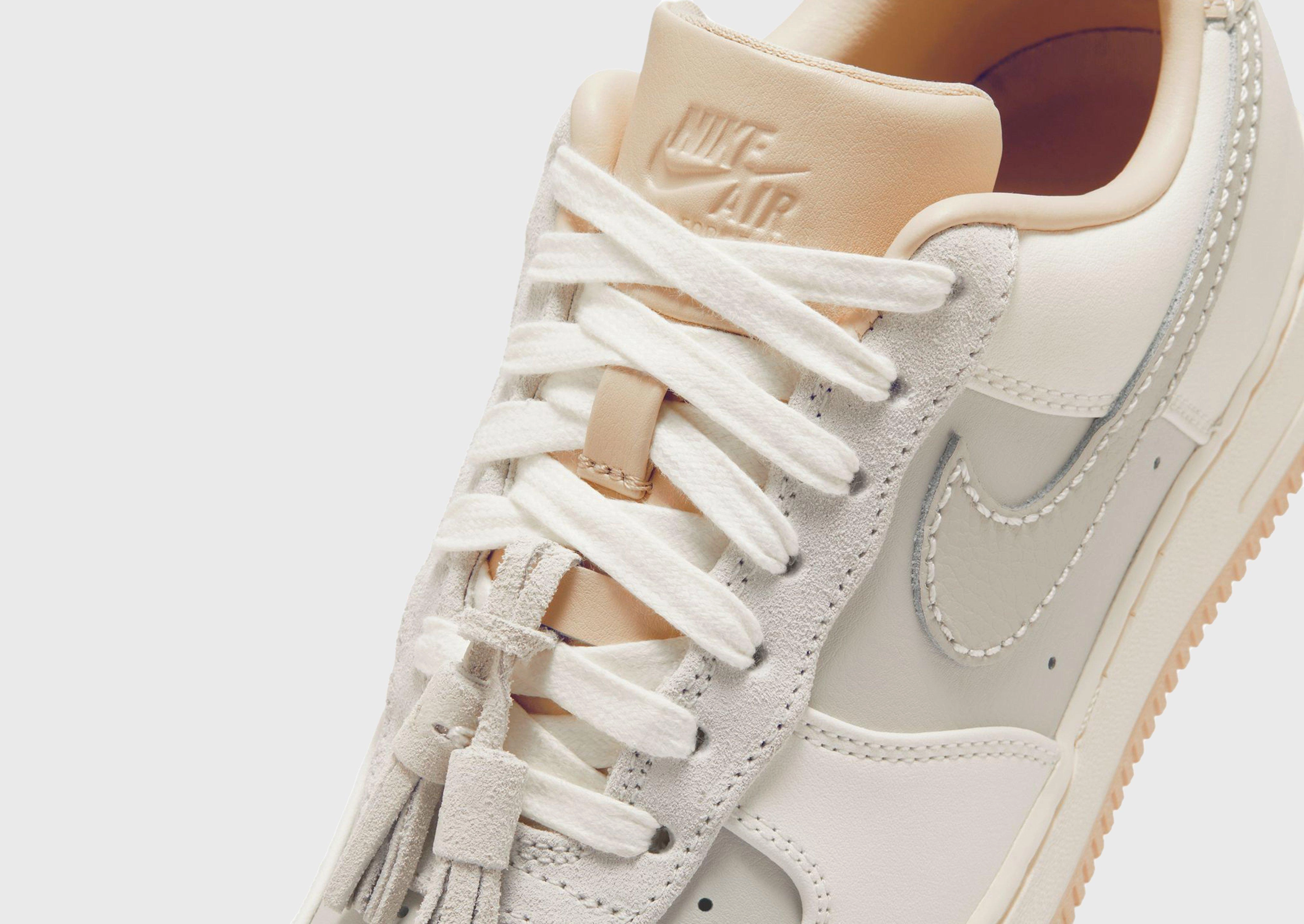 סניקרס Air Force 1 '07 | נשים