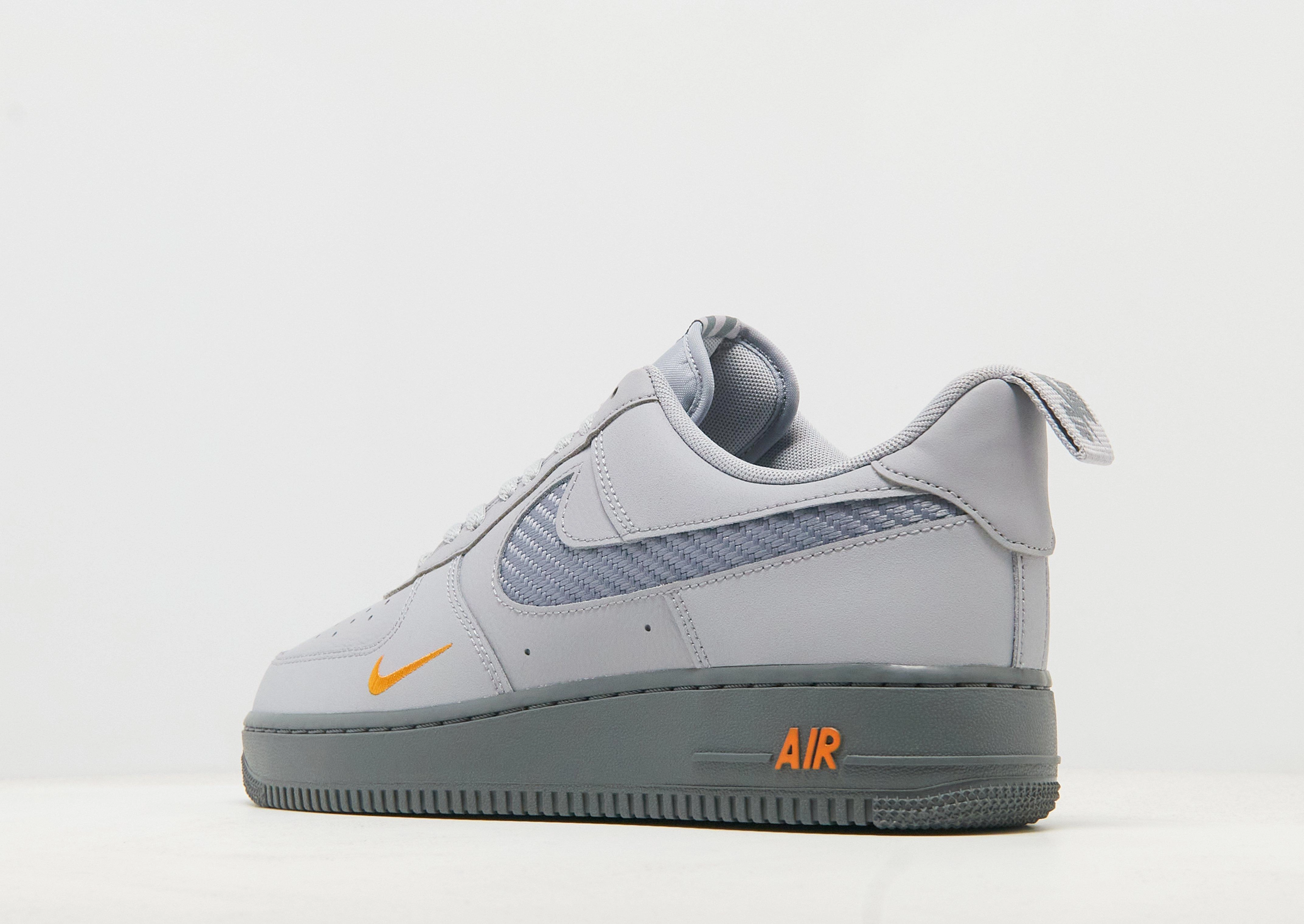 סניקרס Air Force 1 '07 LV8 | גברים