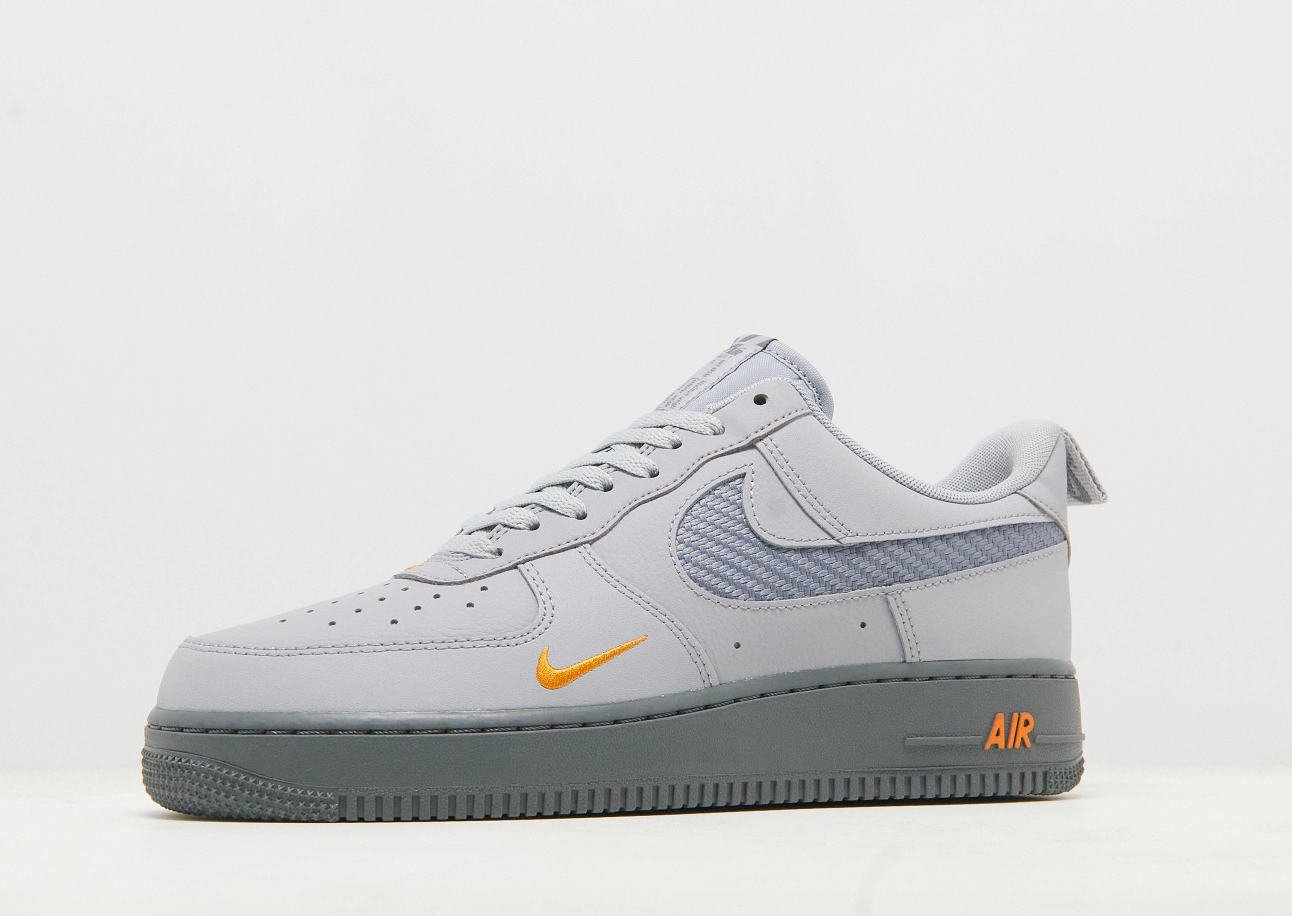 סניקרס Air Force 1 '07 LV8 | גברים