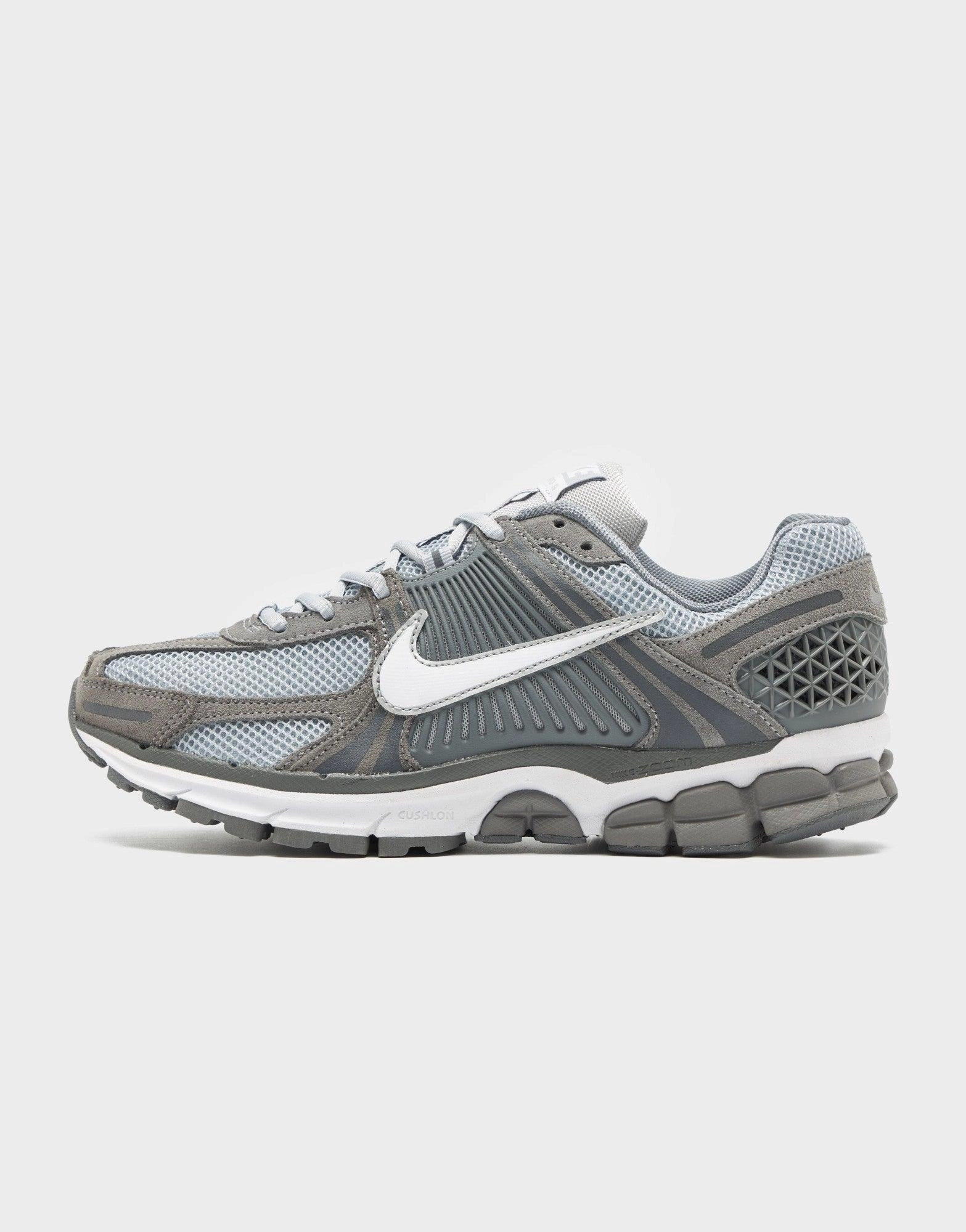 סניקרס Air Zoom Vomero 5 | גברים