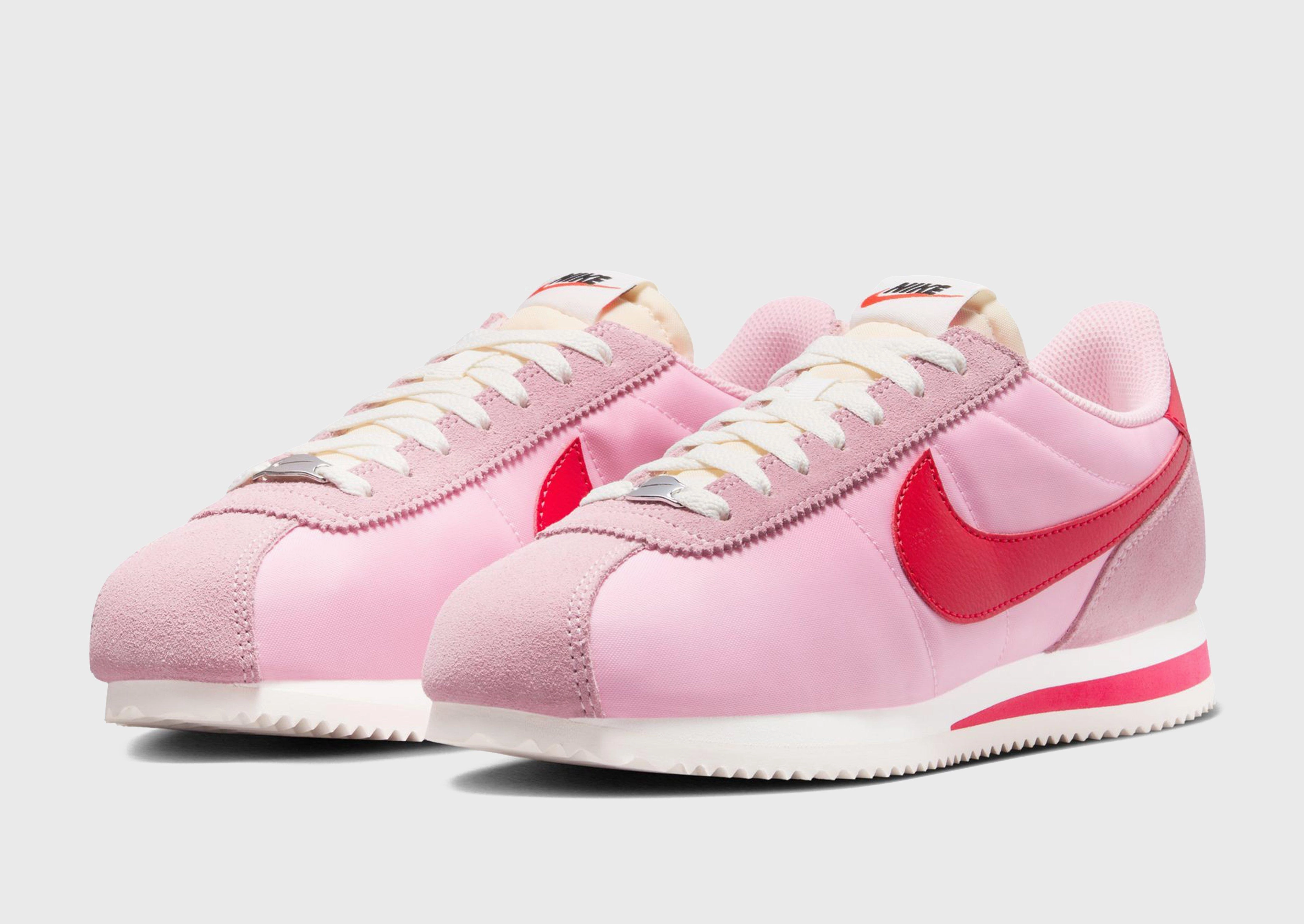 סניקרס Cortez Textile | נשים