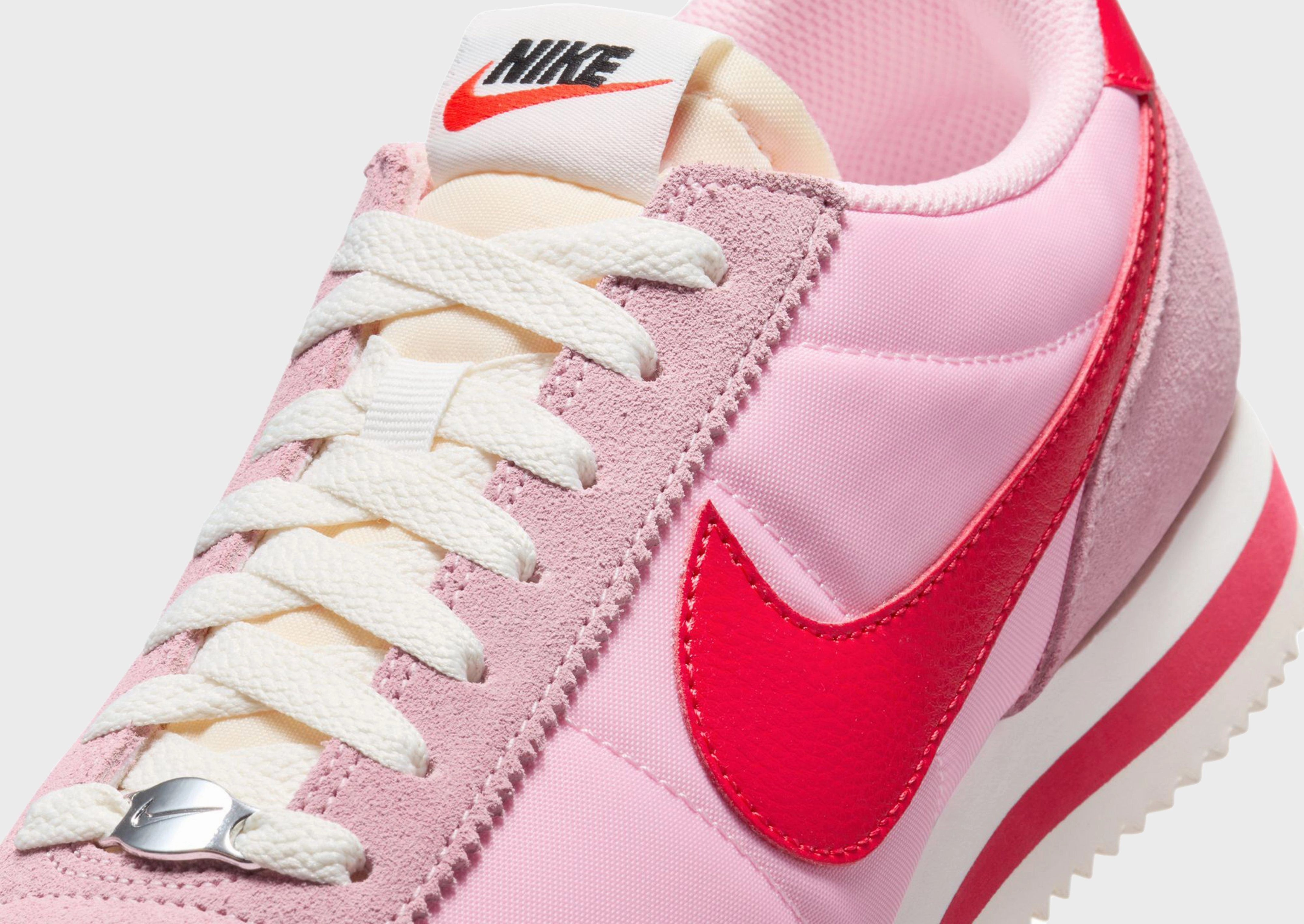 סניקרס Cortez Textile | נשים